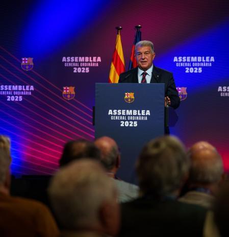 欧足联进行, 承认 欧足联进行, 承认