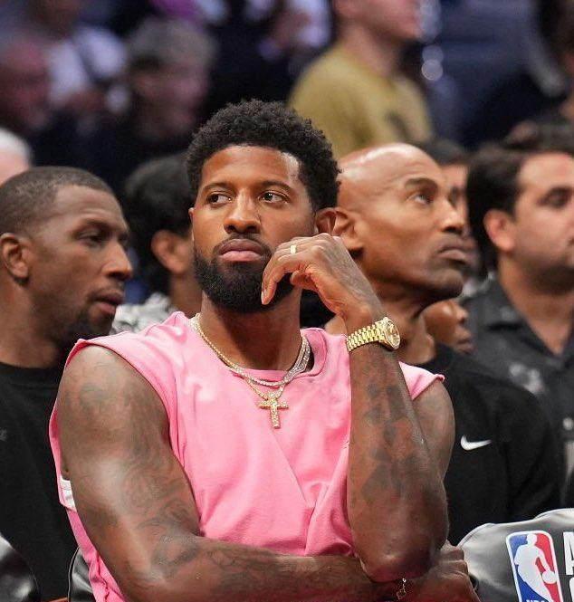 场比赛, 人签下了一, 此前于 场比赛, 人签下了一, 此前于