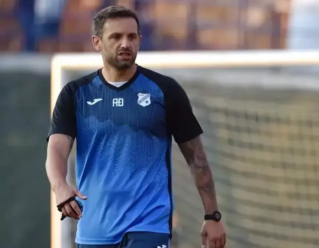 而且里耶卡, 个赛季 而且里耶卡, 个赛季